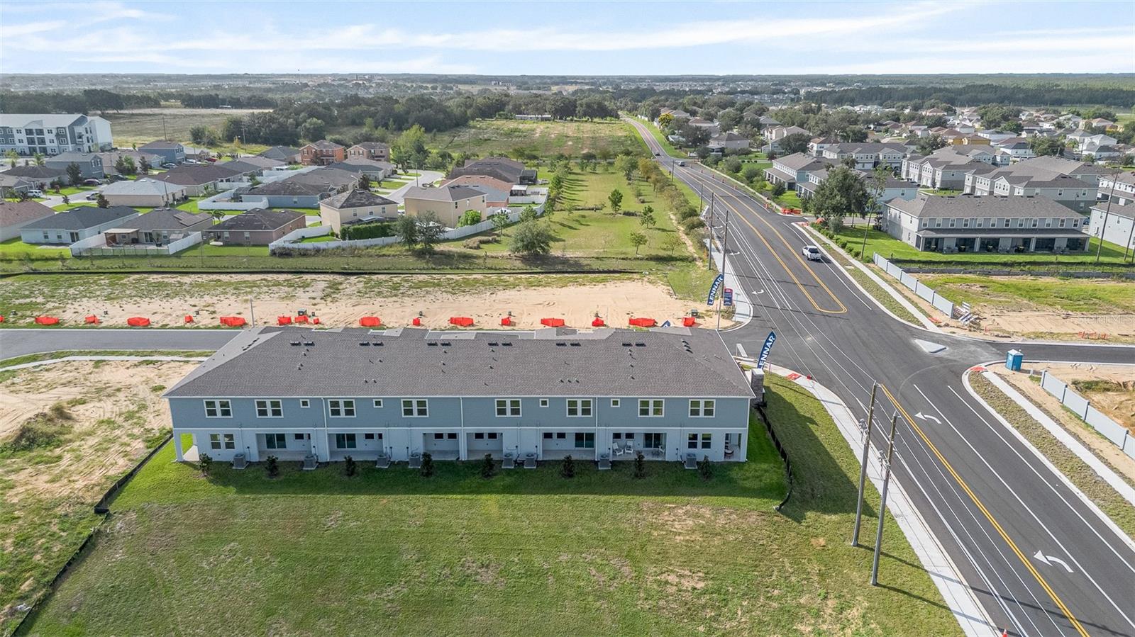 BRENTWOOD TH - Residential Lease