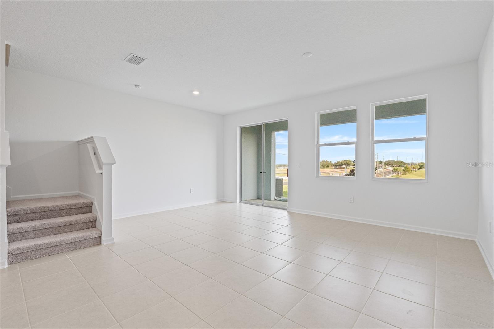 BRENTWOOD TH - Residential Lease