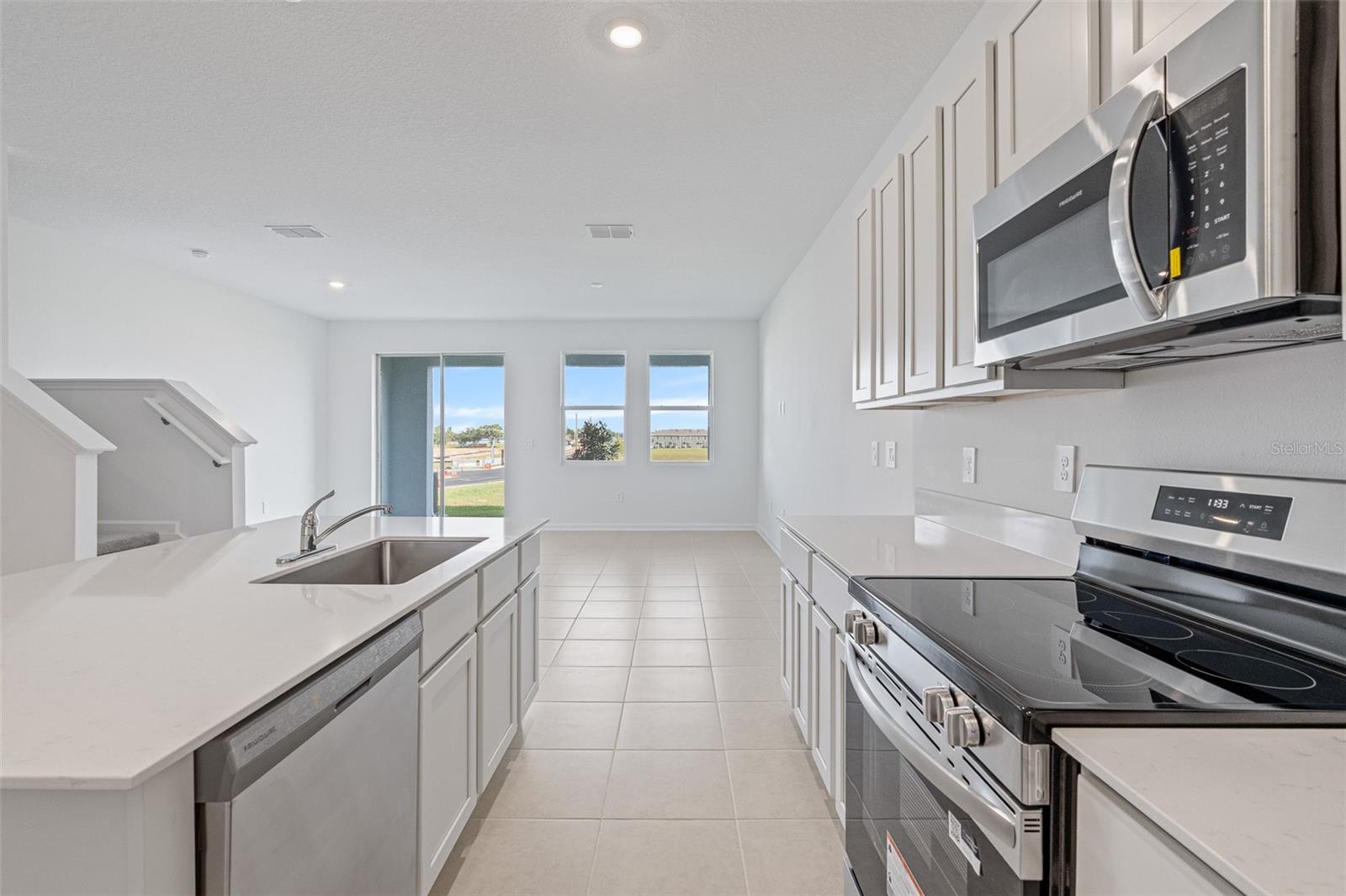 BRENTWOOD TH - Residential Lease