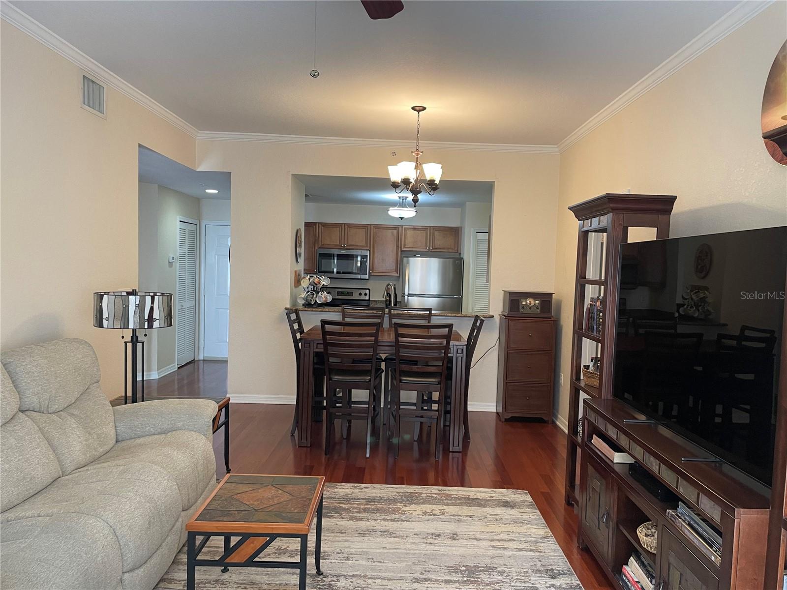 PARKCREST HARBOUR ISLAND CONDO - Residential