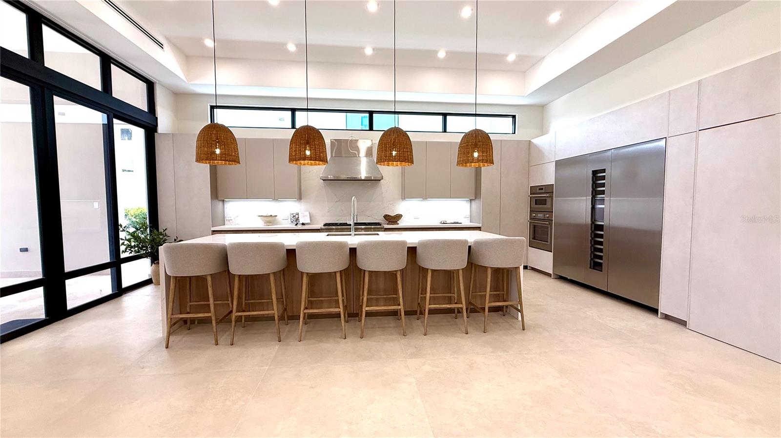 ST.REGIS BAHIA BEACH LAKE & GOLF  FRONT  RESIDENCE - Residential