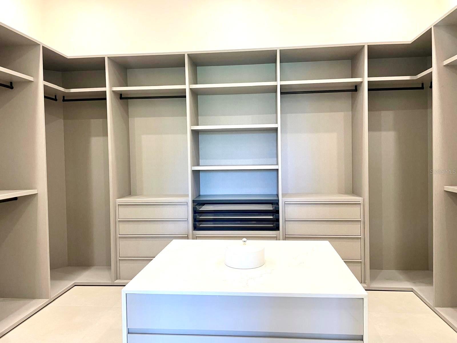 ST.REGIS BAHIA BEACH LAKE & GOLF  FRONT  RESIDENCE - Residential