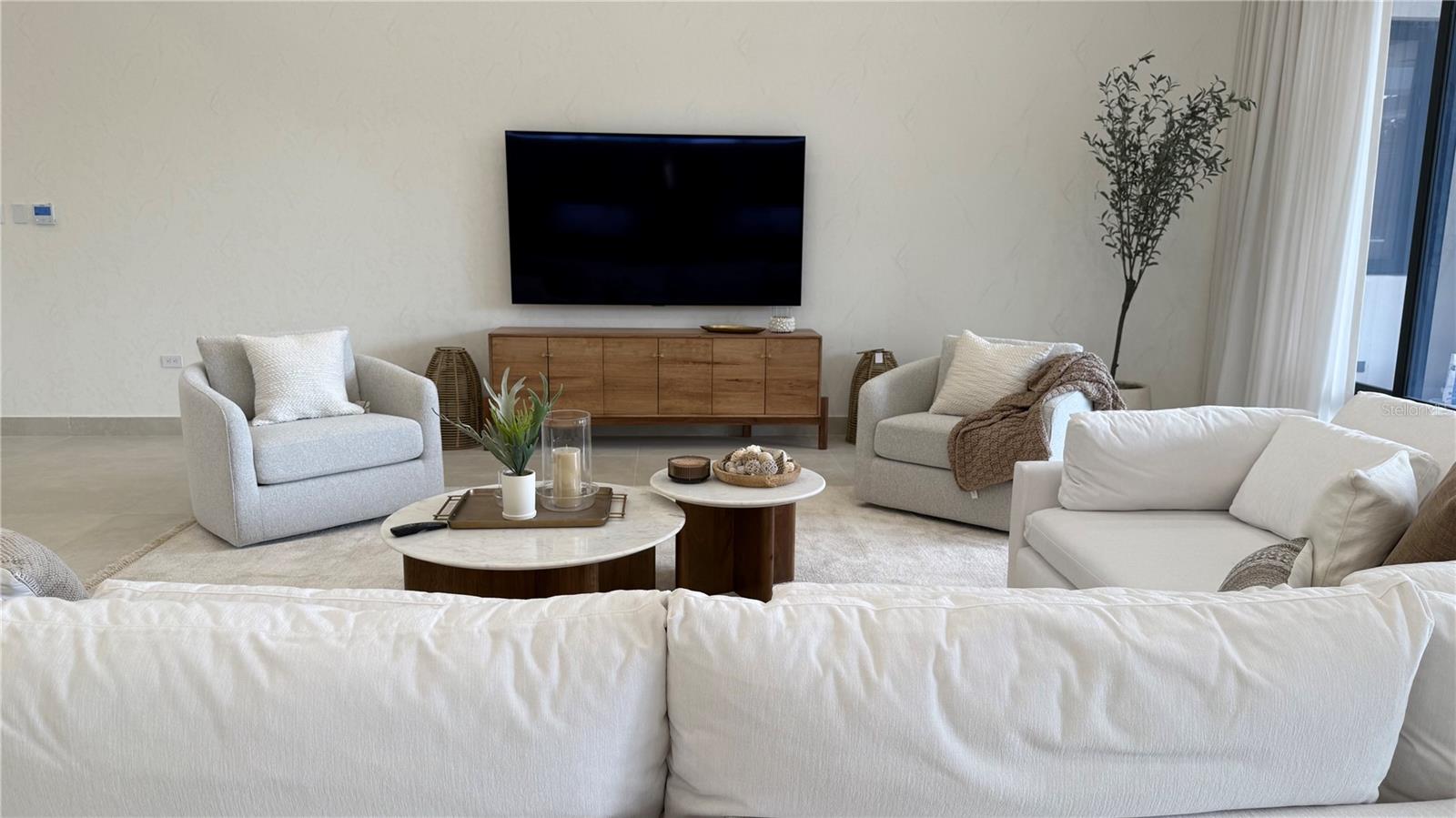 ST.REGIS BAHIA BEACH LAKE & GOLF  FRONT  RESIDENCE - Residential