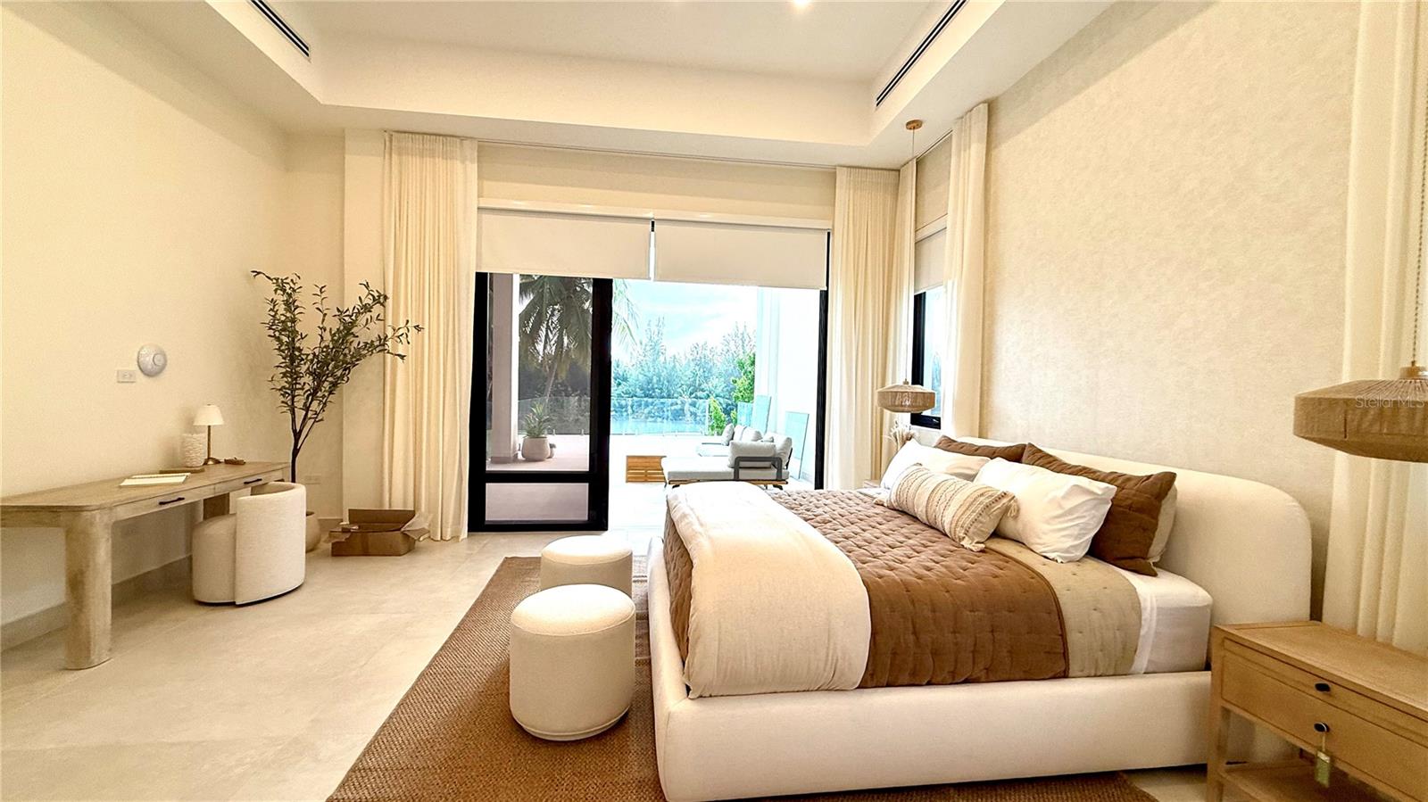 ST.REGIS BAHIA BEACH LAKE & GOLF  FRONT  RESIDENCE - Residential