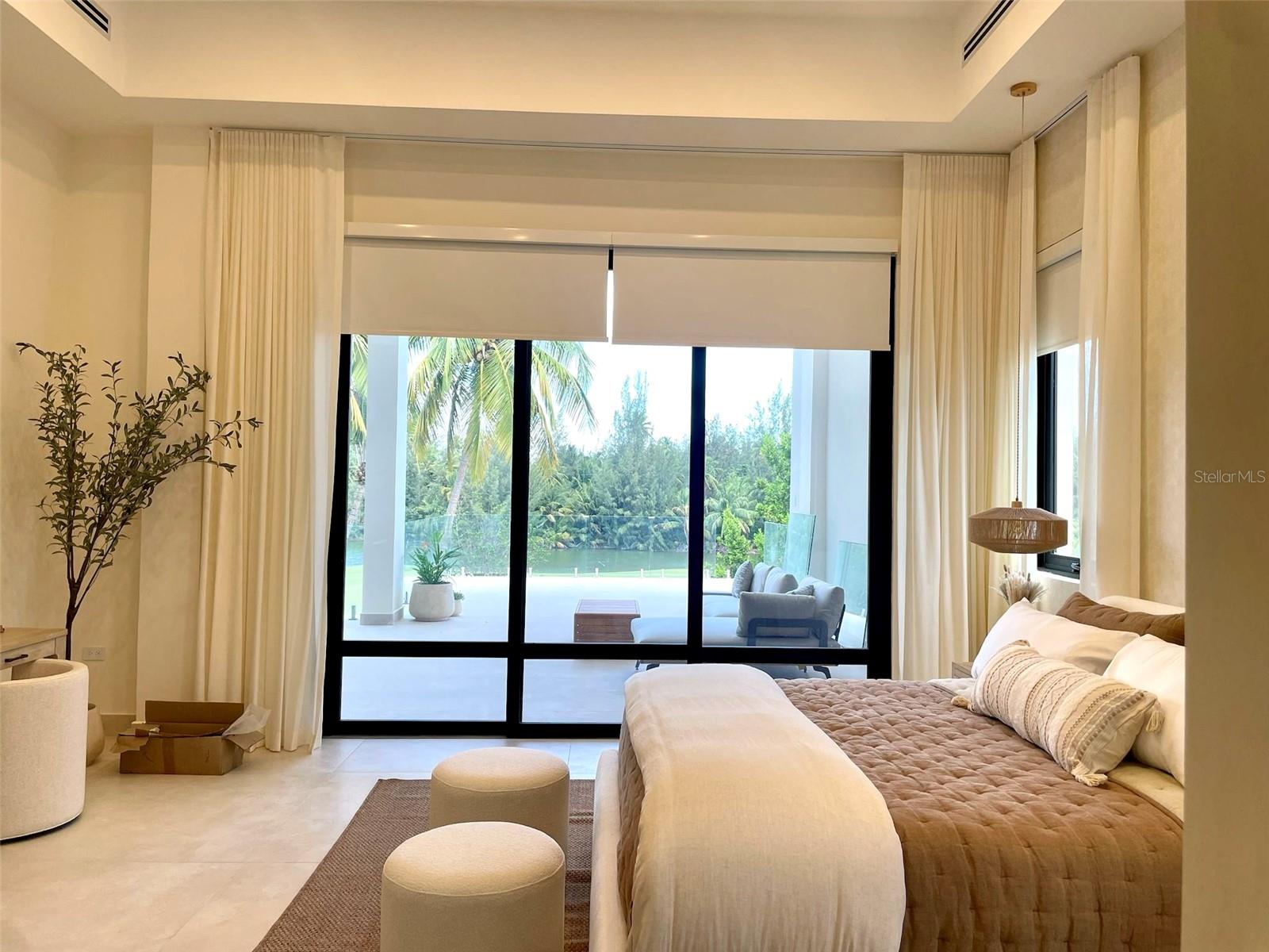 ST.REGIS BAHIA BEACH LAKE & GOLF  FRONT  RESIDENCE - Residential