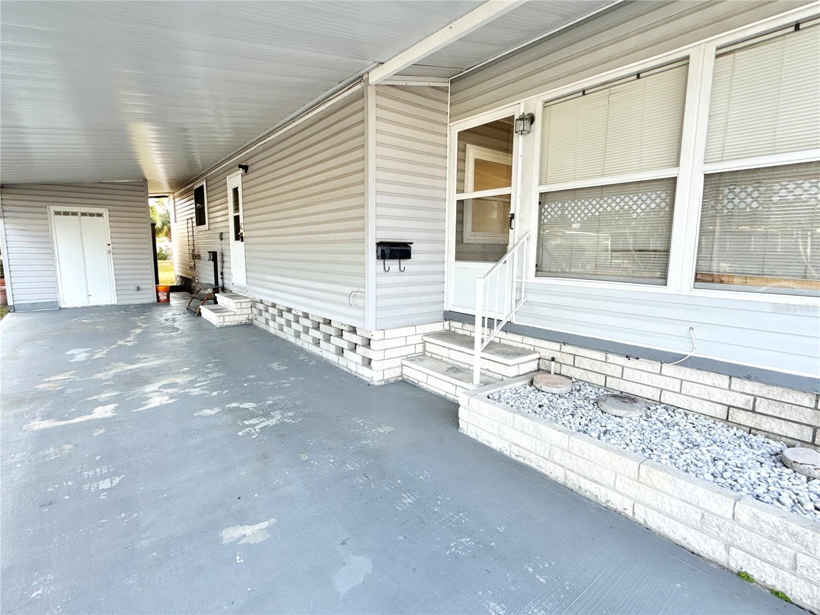 MOBEL AMERICANA MOBILE HOME PARK UNREC - Residential Lease