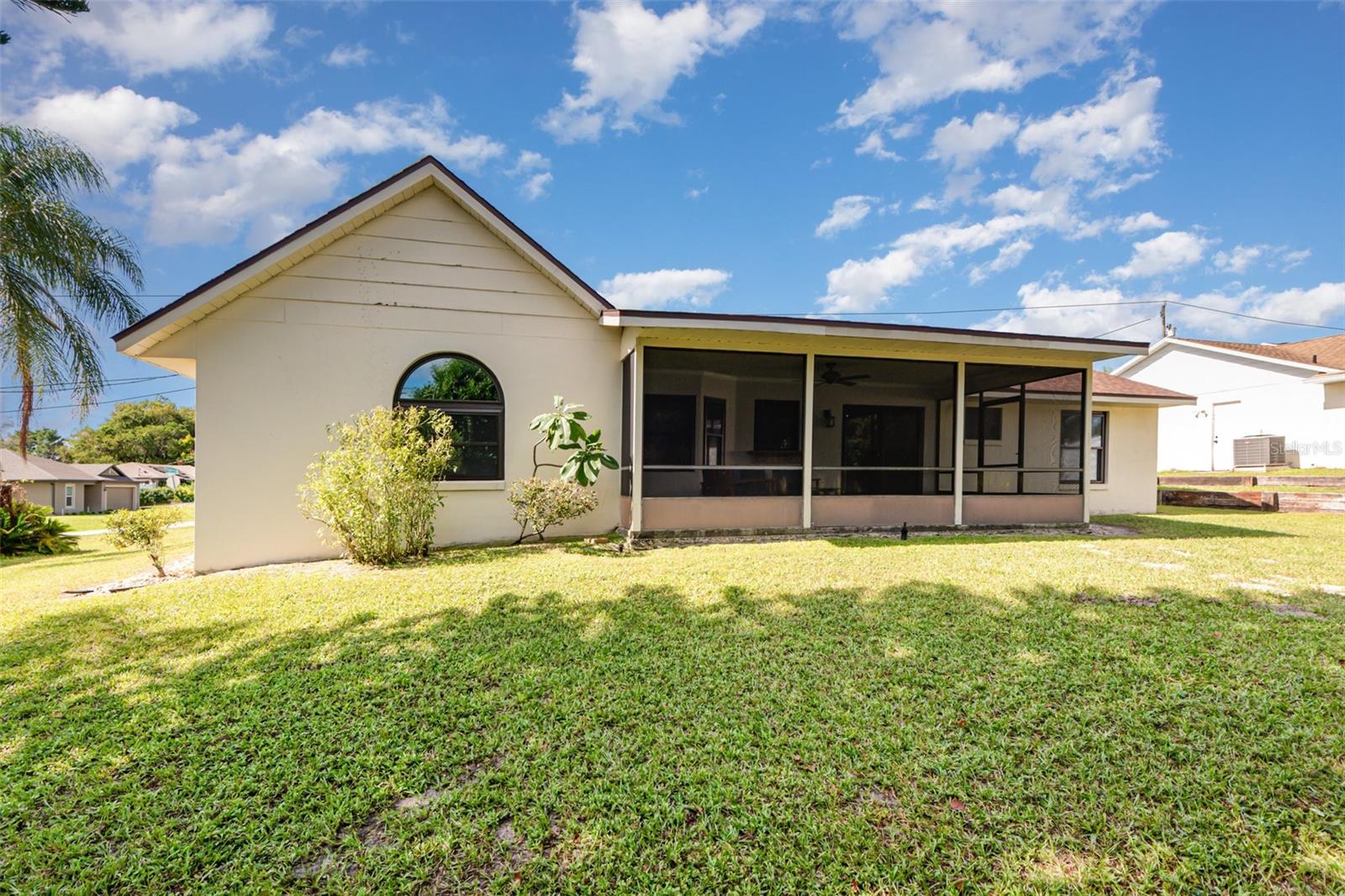 DELTONA LAKES UNIT 09 - Residential