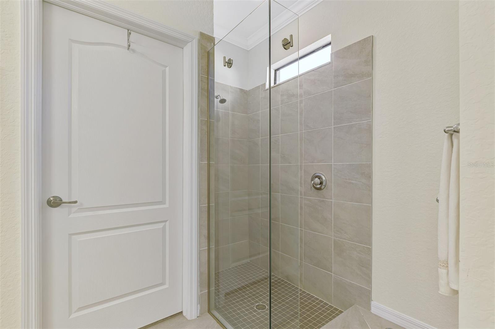 SARASOTA NATIONAL PH 13B - Residential