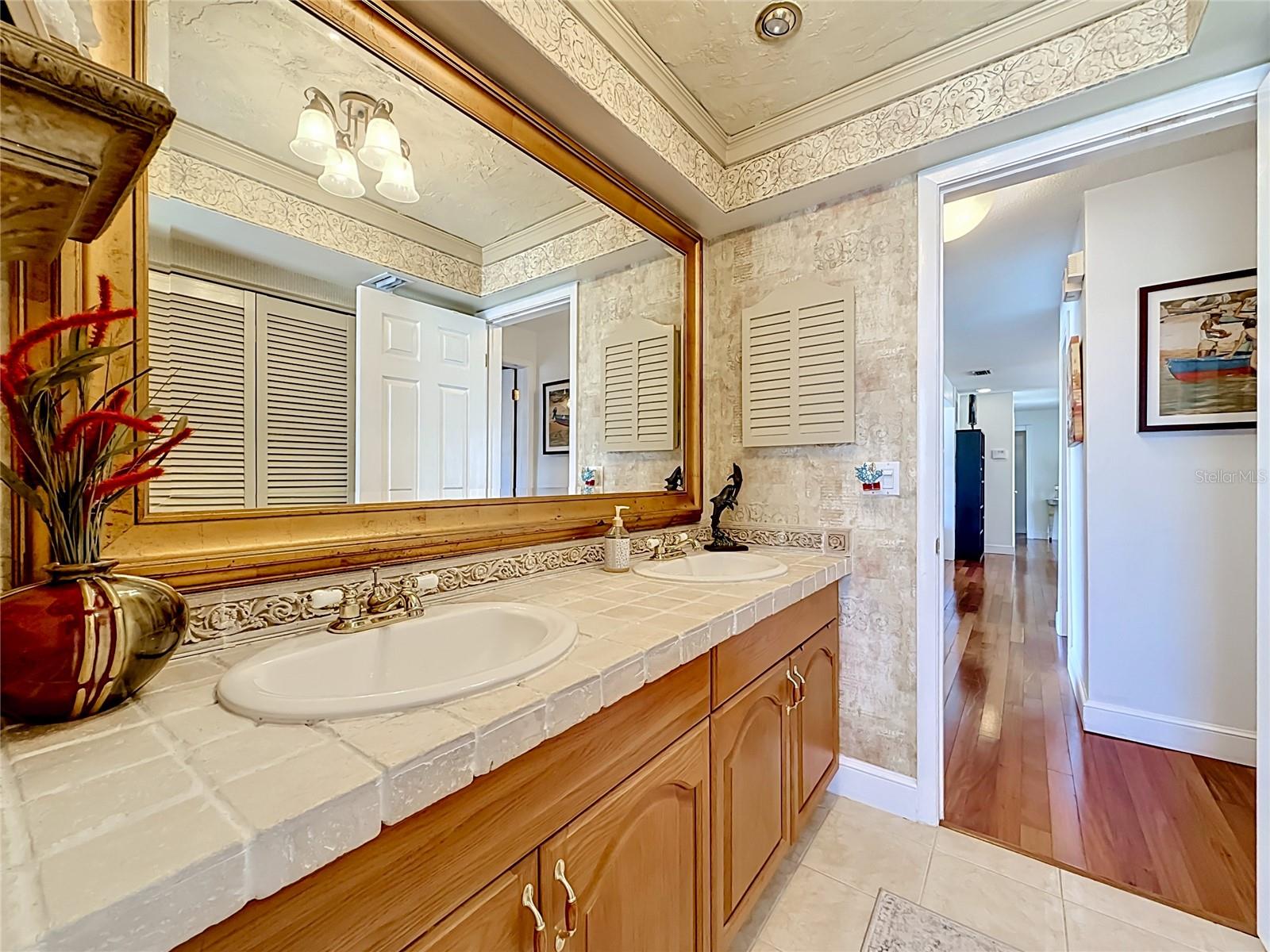 SEMINOLE LAKE GOLF & COUNTRY CLUB ESTATE - Residential