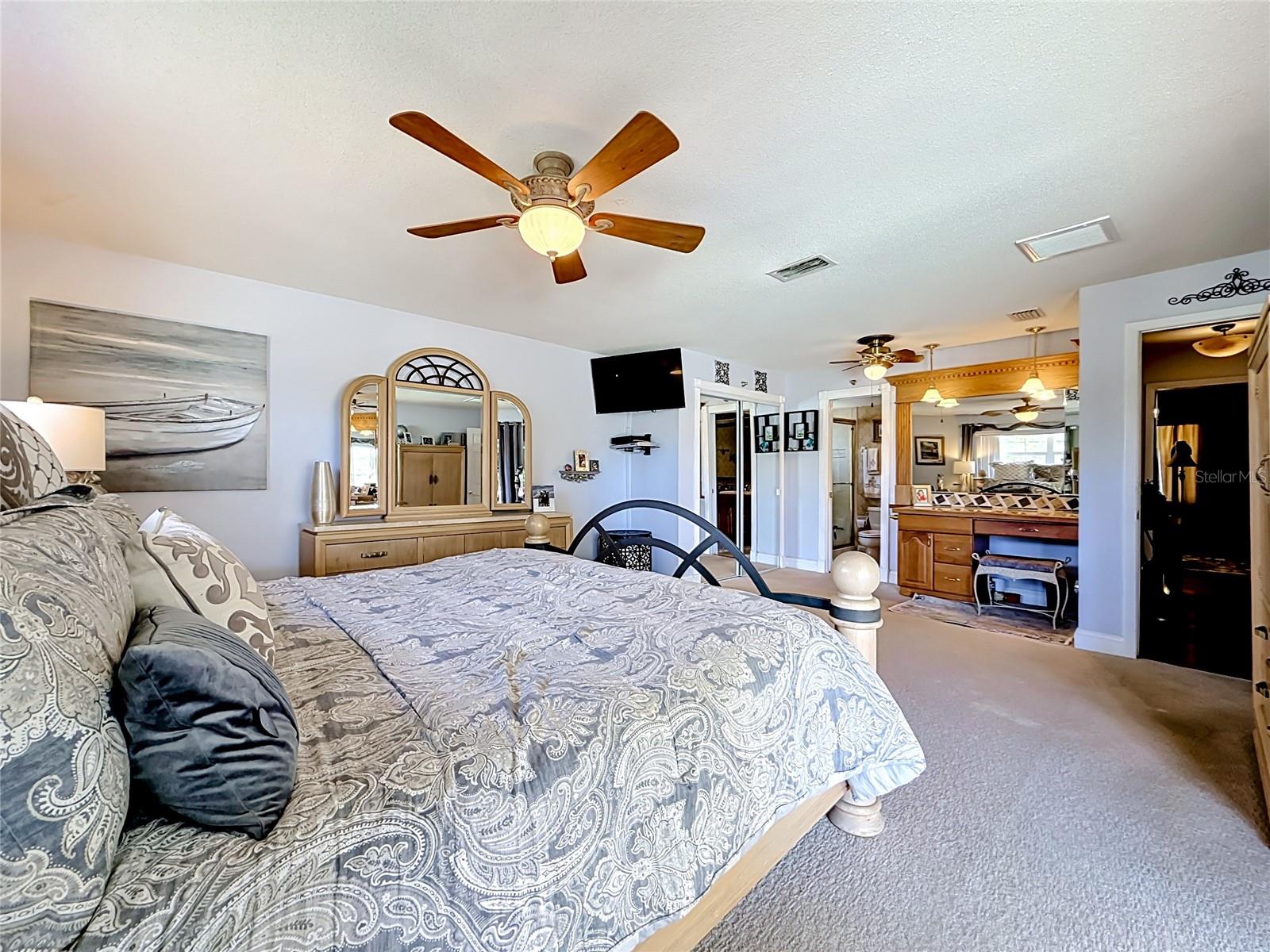 SEMINOLE LAKE GOLF & COUNTRY CLUB ESTATE - Residential