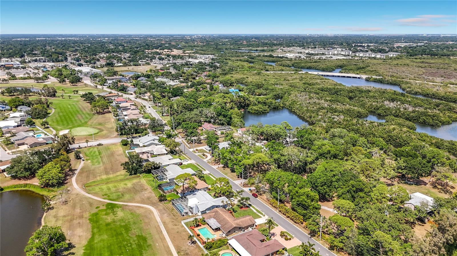 SEMINOLE LAKE GOLF & COUNTRY CLUB ESTATE - Residential