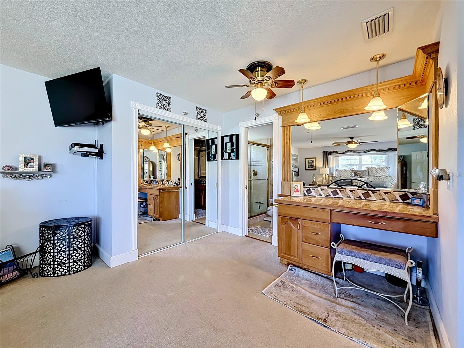 SEMINOLE LAKE GOLF & COUNTRY CLUB ESTATE - Residential