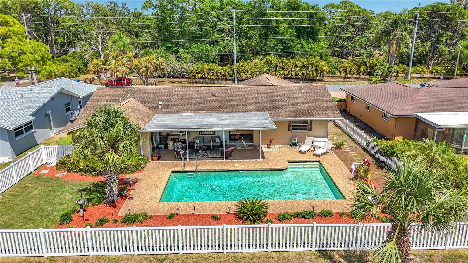 SEMINOLE LAKE GOLF & COUNTRY CLUB ESTATE - Residential