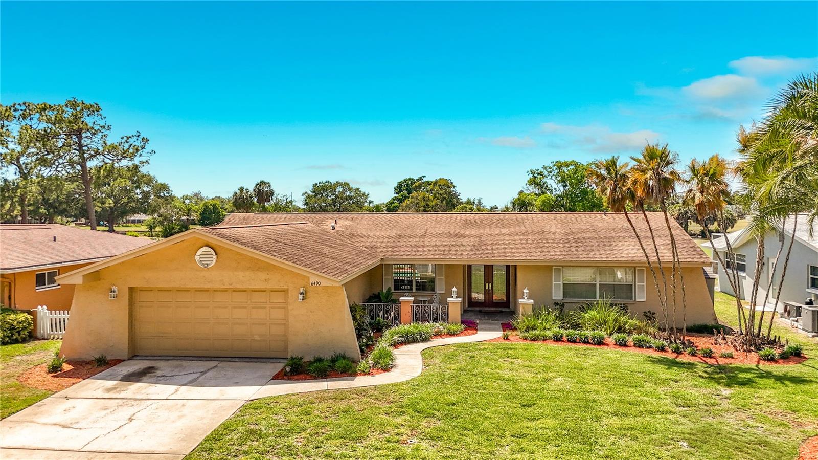 SEMINOLE LAKE GOLF & COUNTRY CLUB ESTATE - Residential