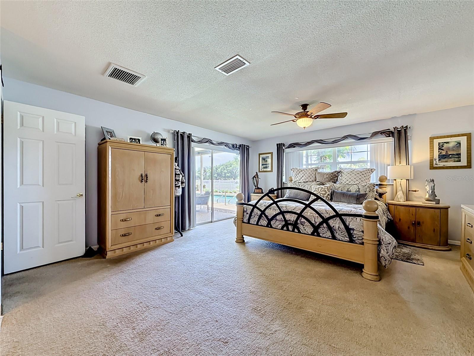 SEMINOLE LAKE GOLF & COUNTRY CLUB ESTATE - Residential