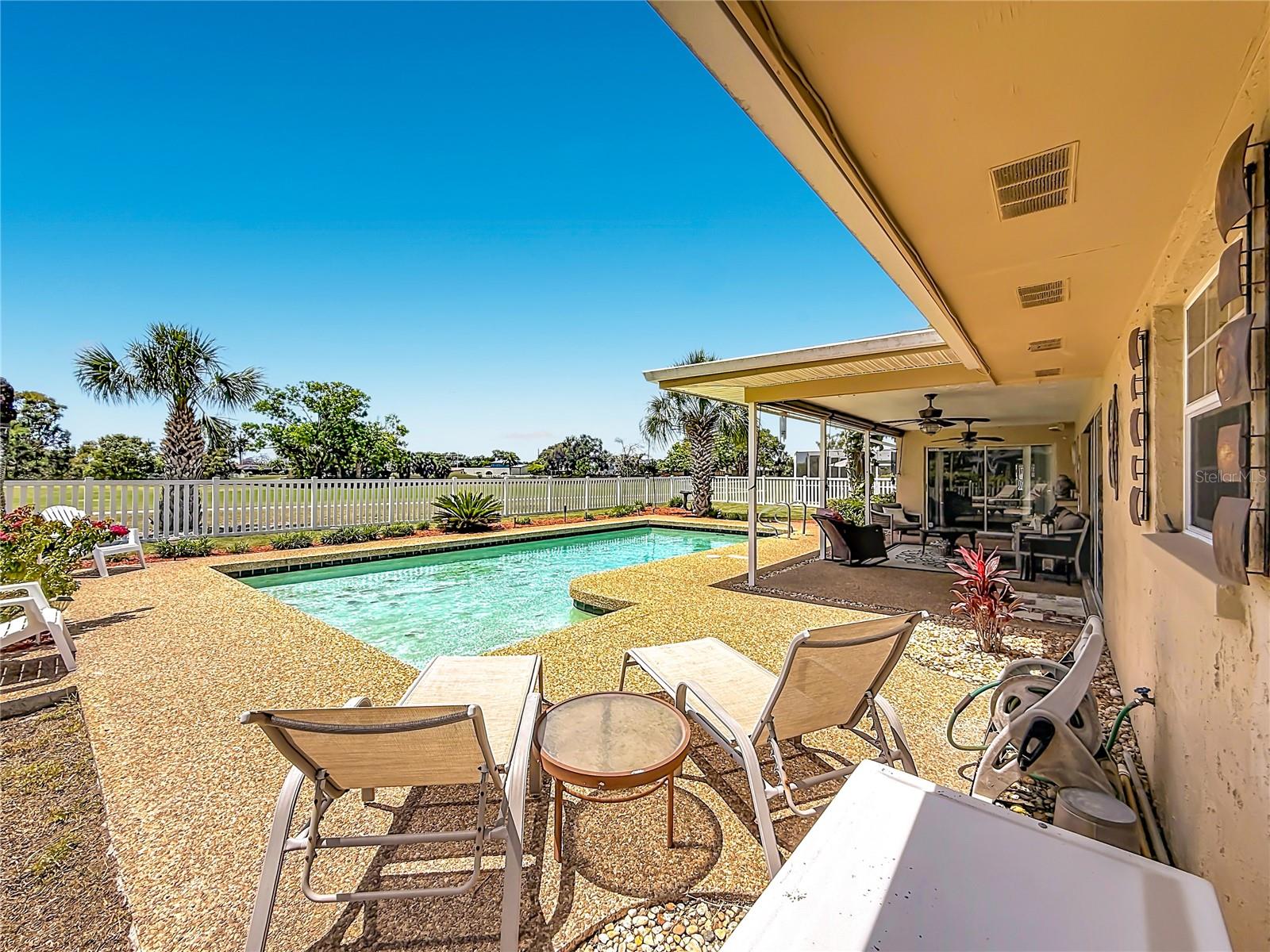 SEMINOLE LAKE GOLF & COUNTRY CLUB ESTATE - Residential