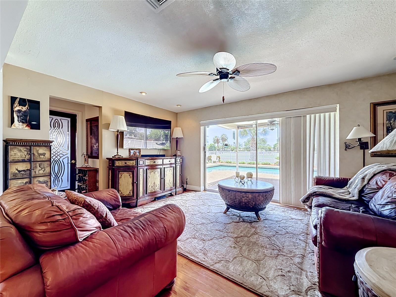 SEMINOLE LAKE GOLF & COUNTRY CLUB ESTATE - Residential