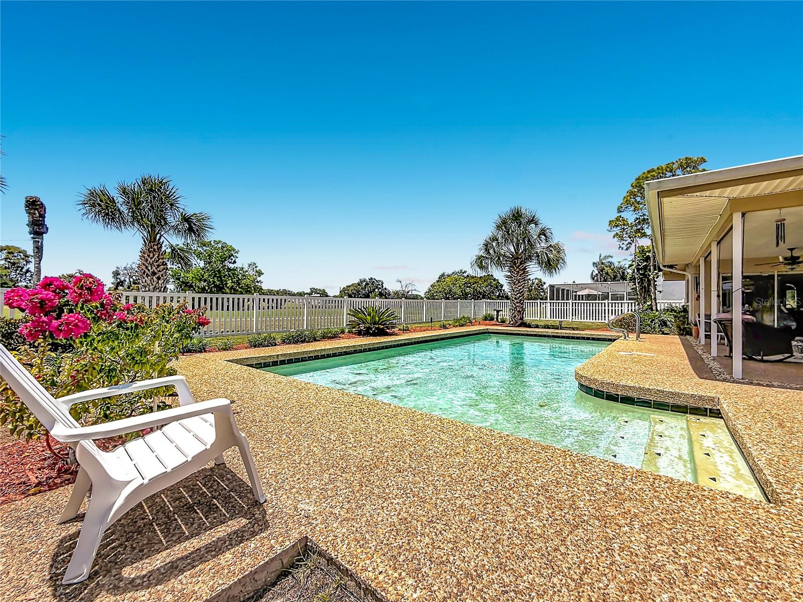 SEMINOLE LAKE GOLF & COUNTRY CLUB ESTATE - Residential