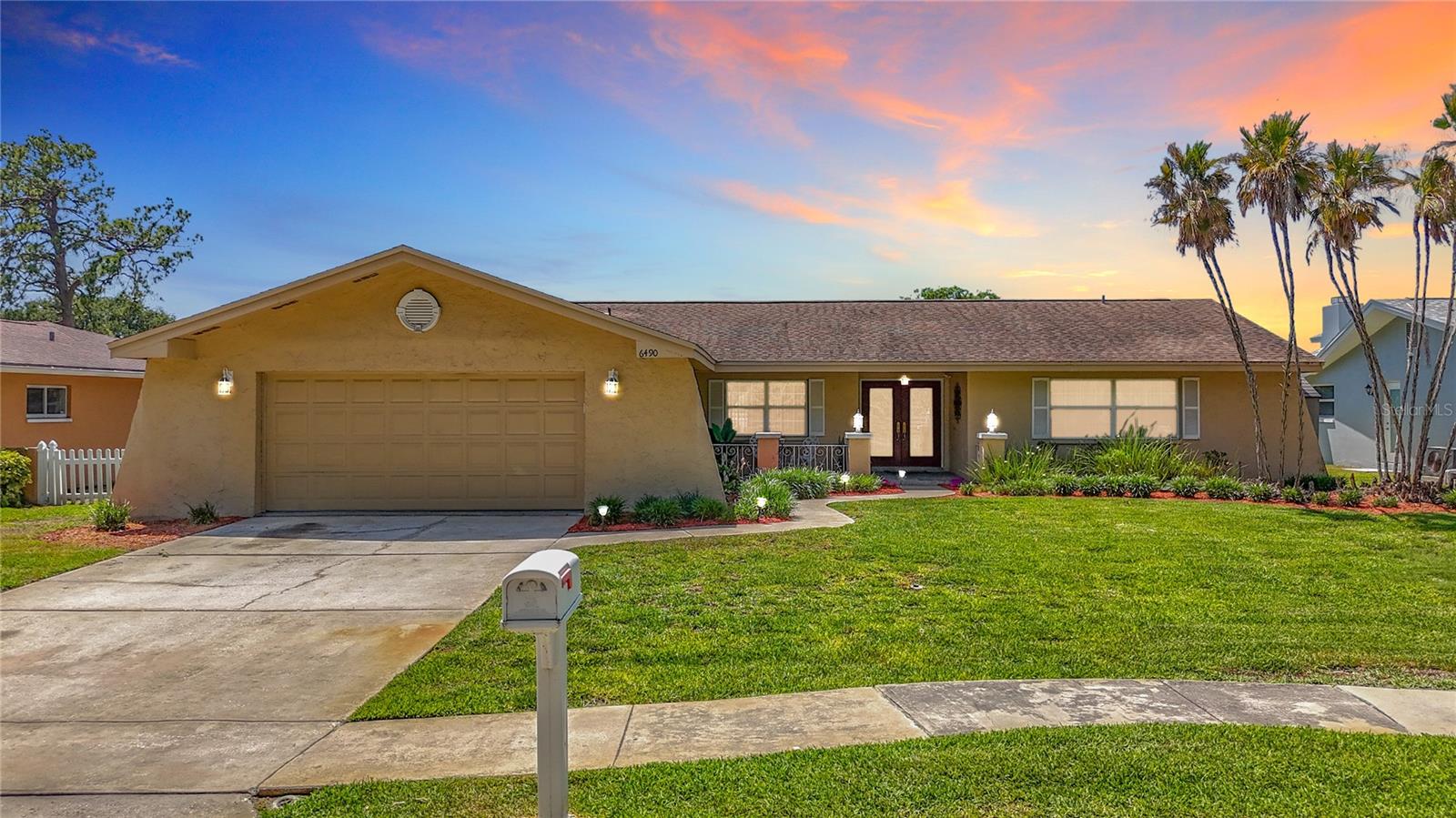 SEMINOLE LAKE GOLF & COUNTRY CLUB ESTATE - Residential