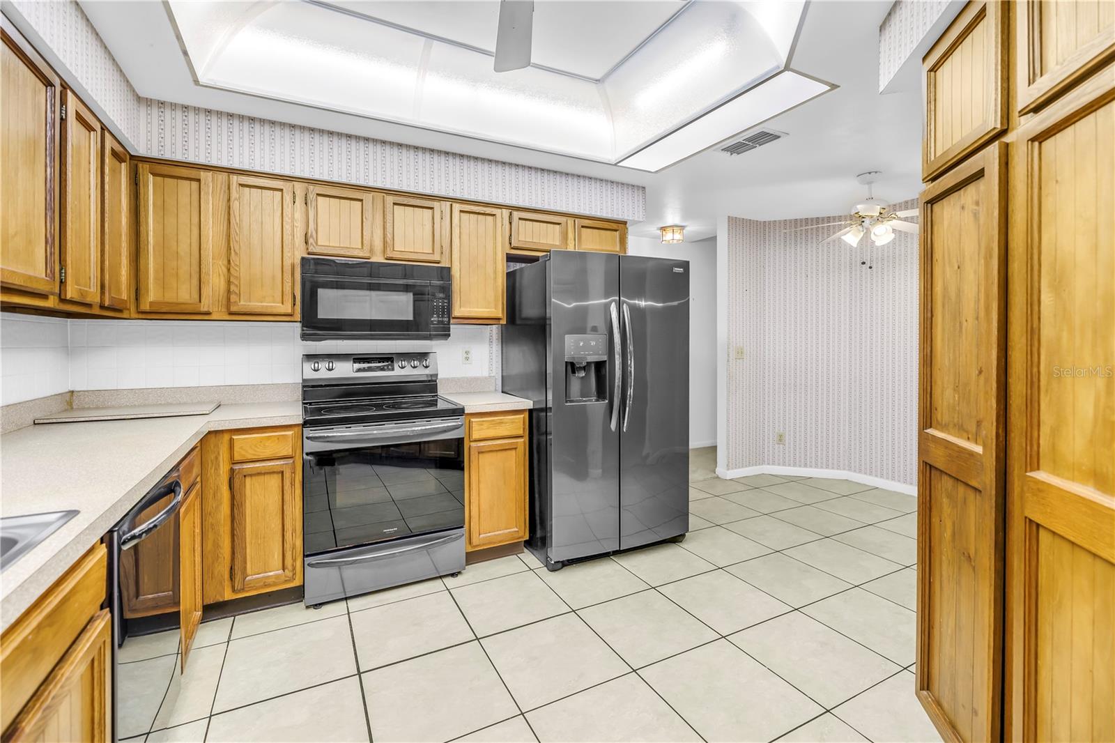 LAKE SEMINOLE VILLAGE - Residential