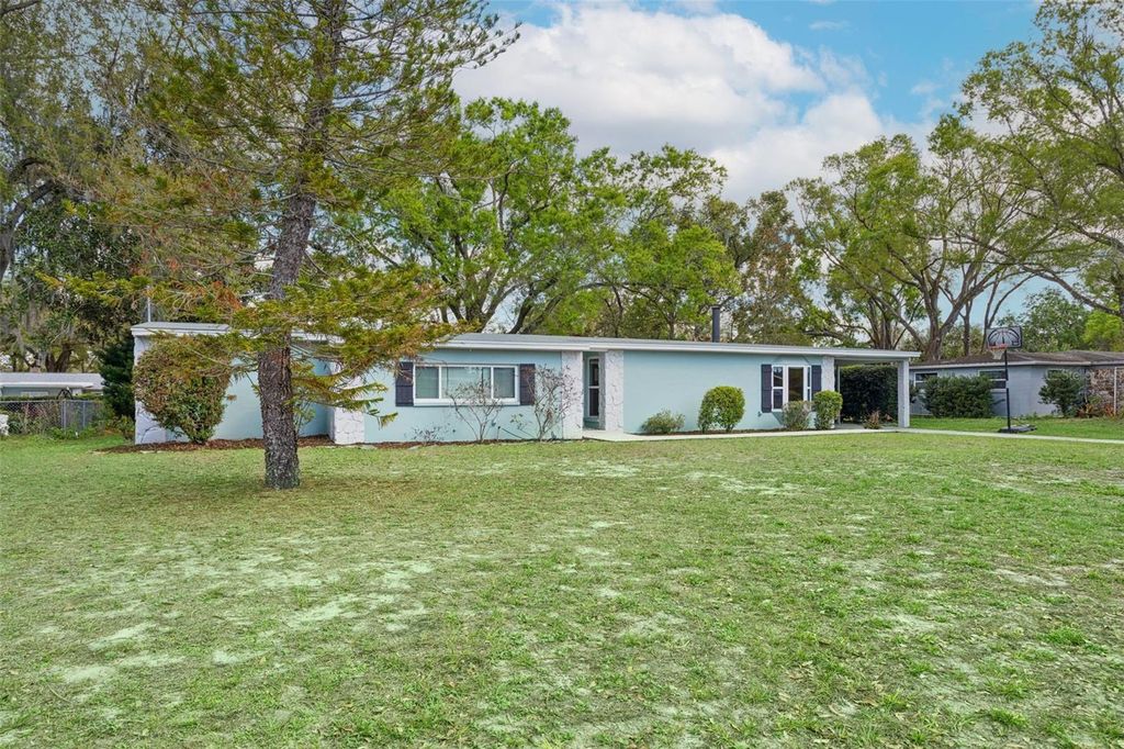 Photo of 511 Herchel Drive, Temple Terrace, FL 33617 (MLS # TB8490314)