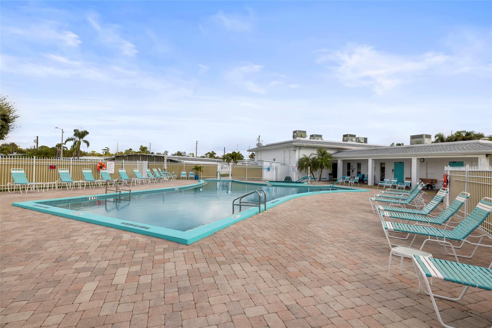 SUNSET PALMS UNREC - Residential