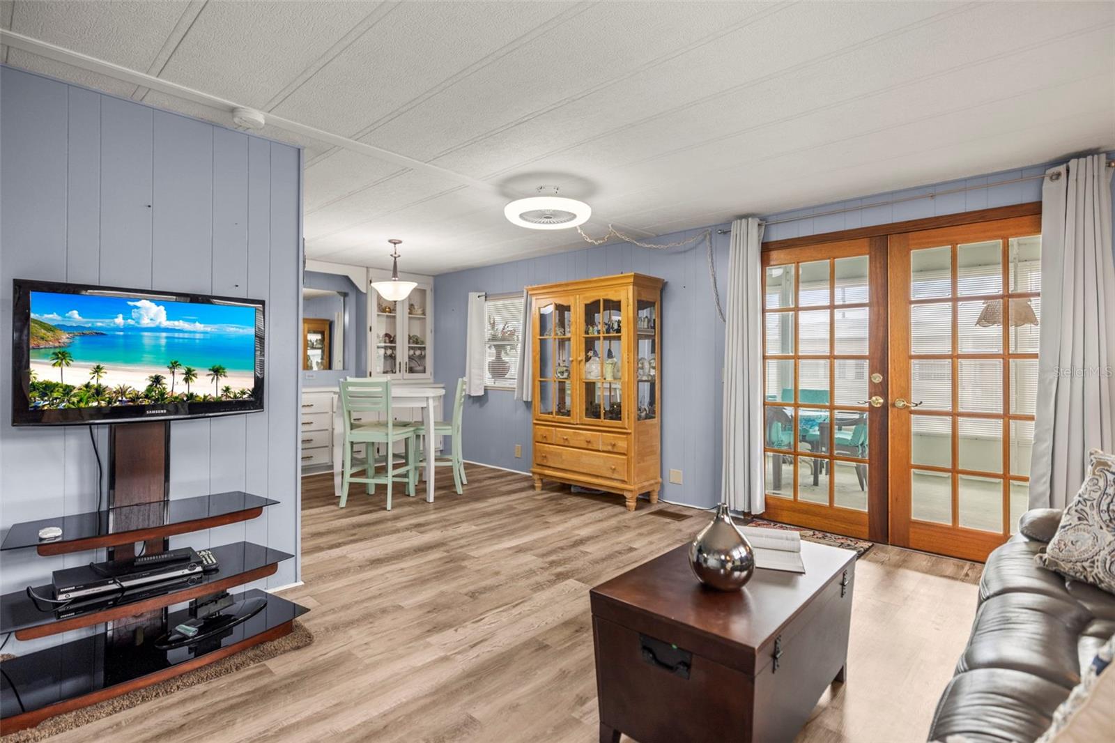 SUNSET PALMS UNREC - Residential