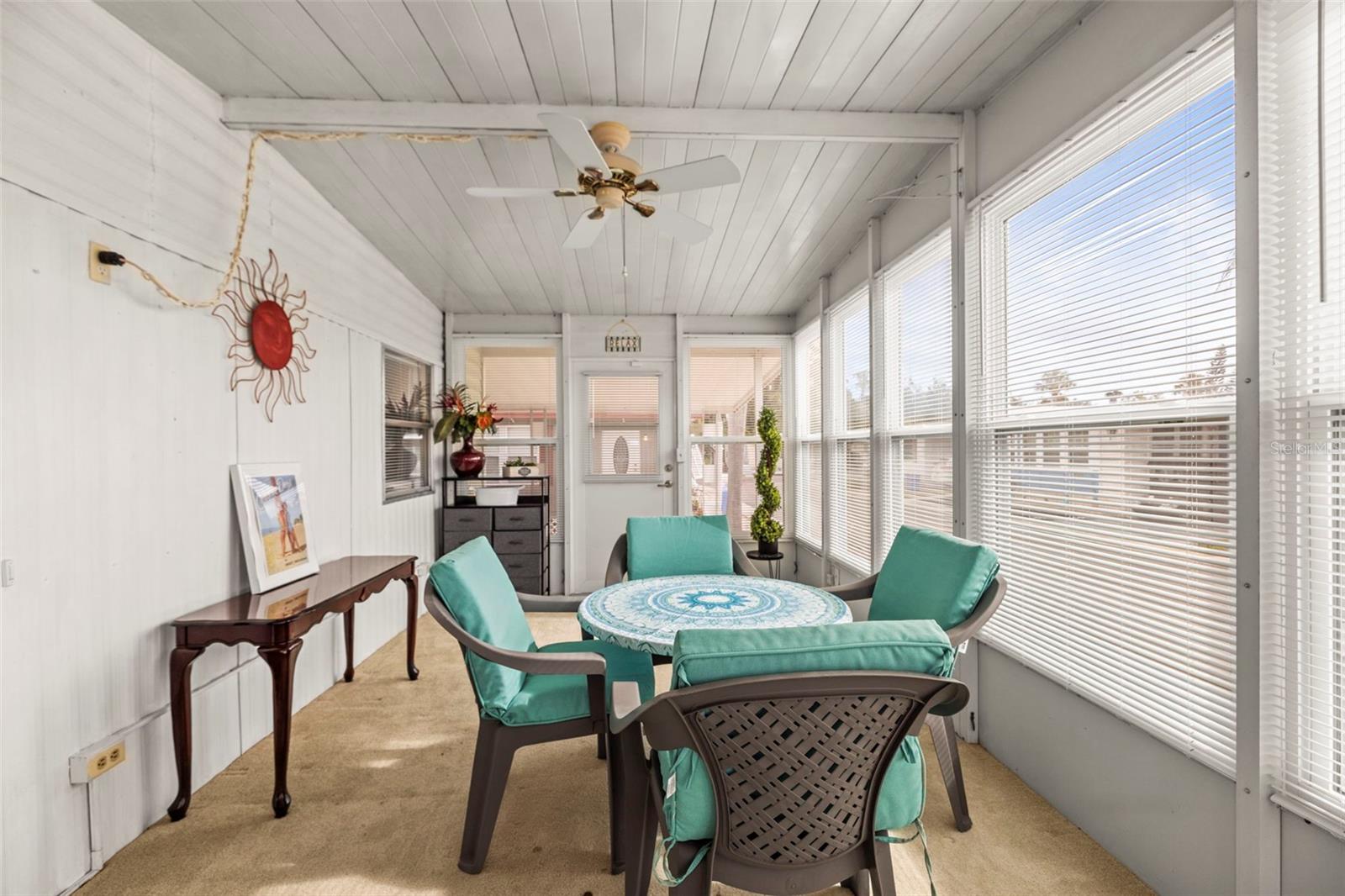 SUNSET PALMS UNREC - Residential