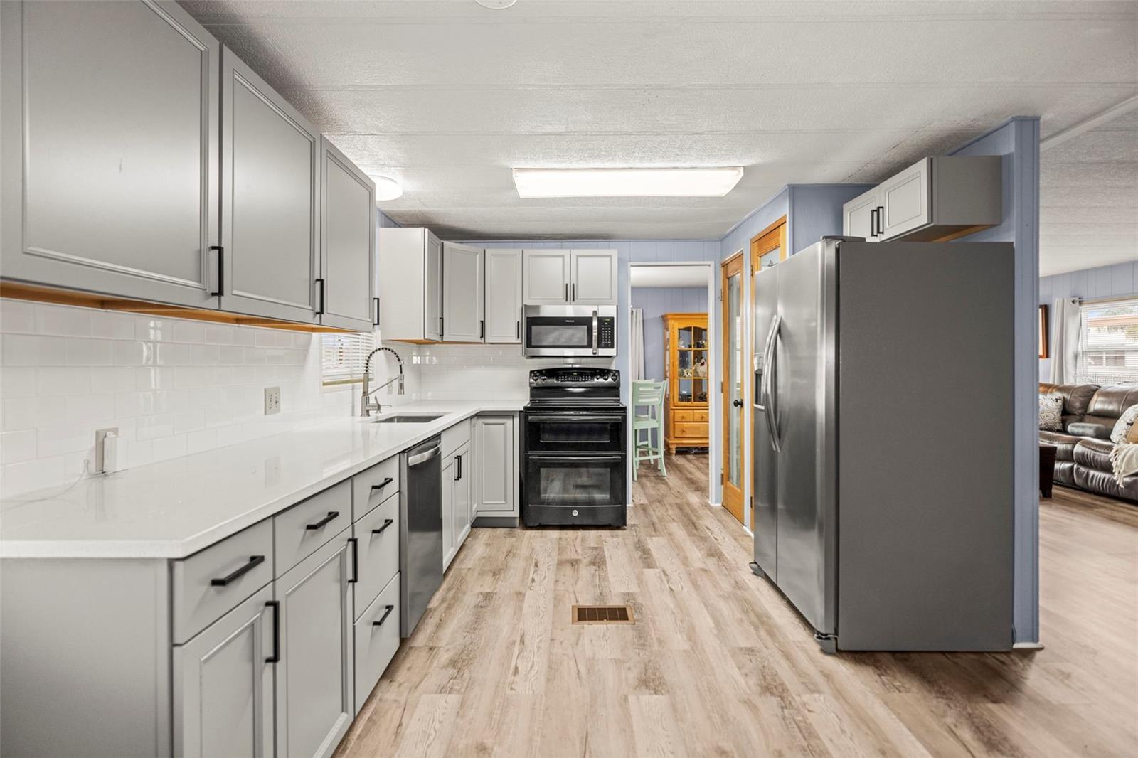 SUNSET PALMS UNREC - Residential