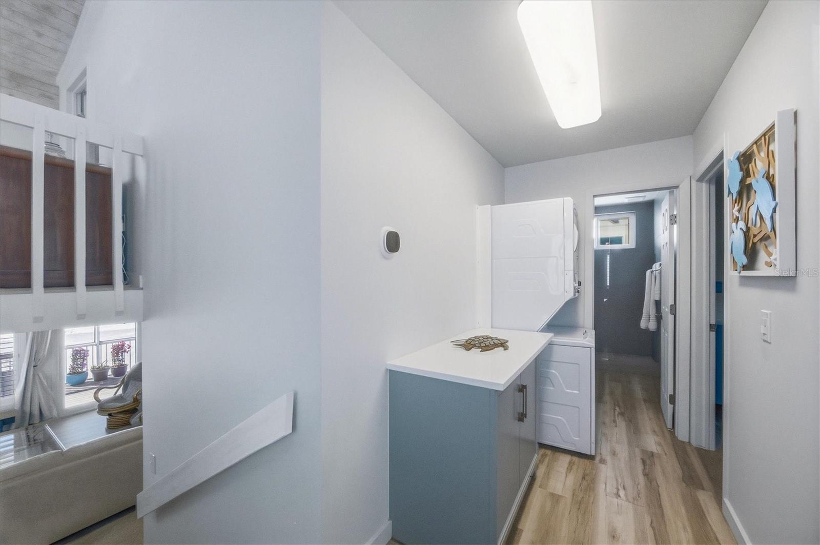 BEACH TWINS - Residential