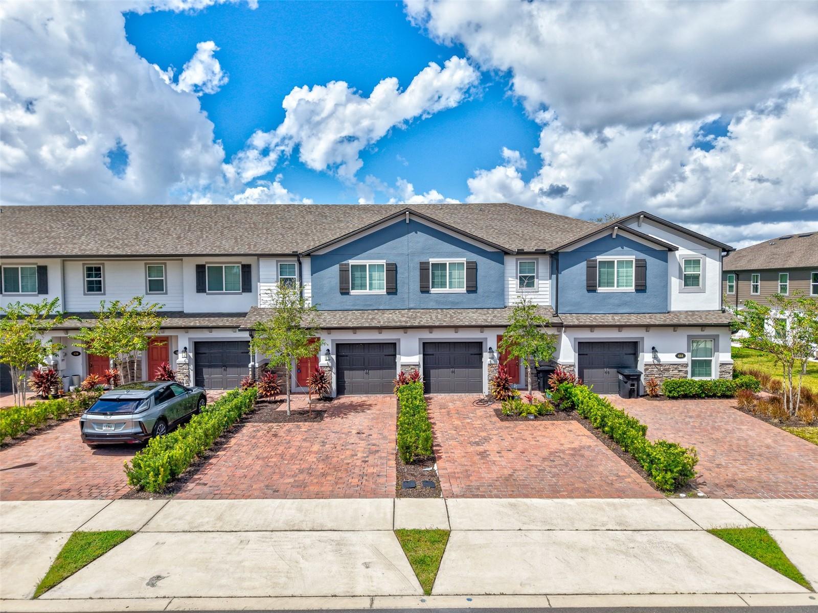 Charming 3 Bed, 2.5 Bath Townhouse with Loft and Pond Views in Prime Location!
This beautifully upgraded townhouse offers the perfect blend of comfort and convenience, boasting a picturesque pond view and a tranquil screened patio. Located in a highly sought-after gated community with a community pool, this home provides a secure and amenity-rich lifestyle. Enjoy easy access to major highways and top-rated schools, with the vibrant downtown area just a short drive away. Plus, with nearby walking trails, you can easily enjoy the outdoors.