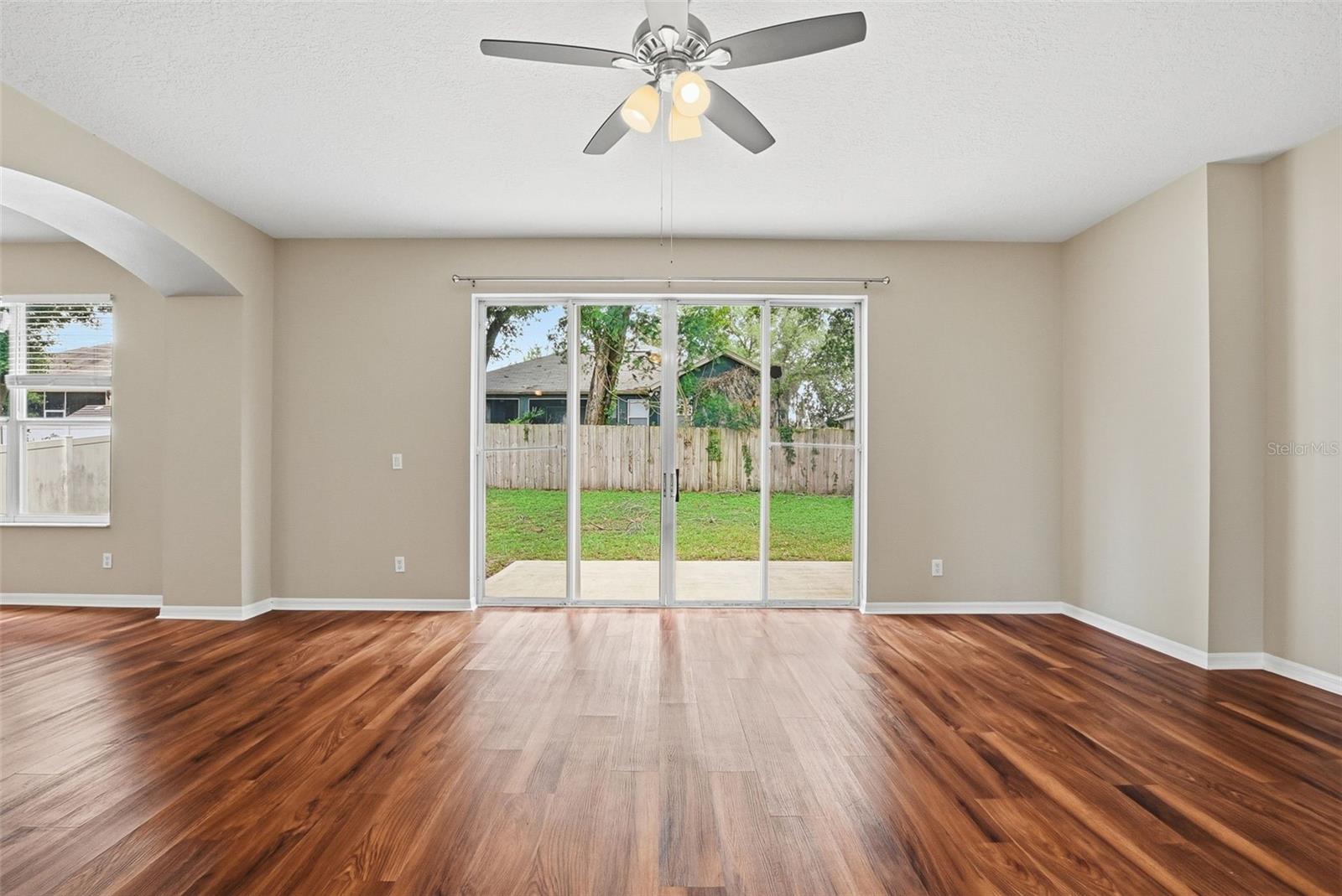 GLADES/SYLVAN LAKE PH 02 - Residential