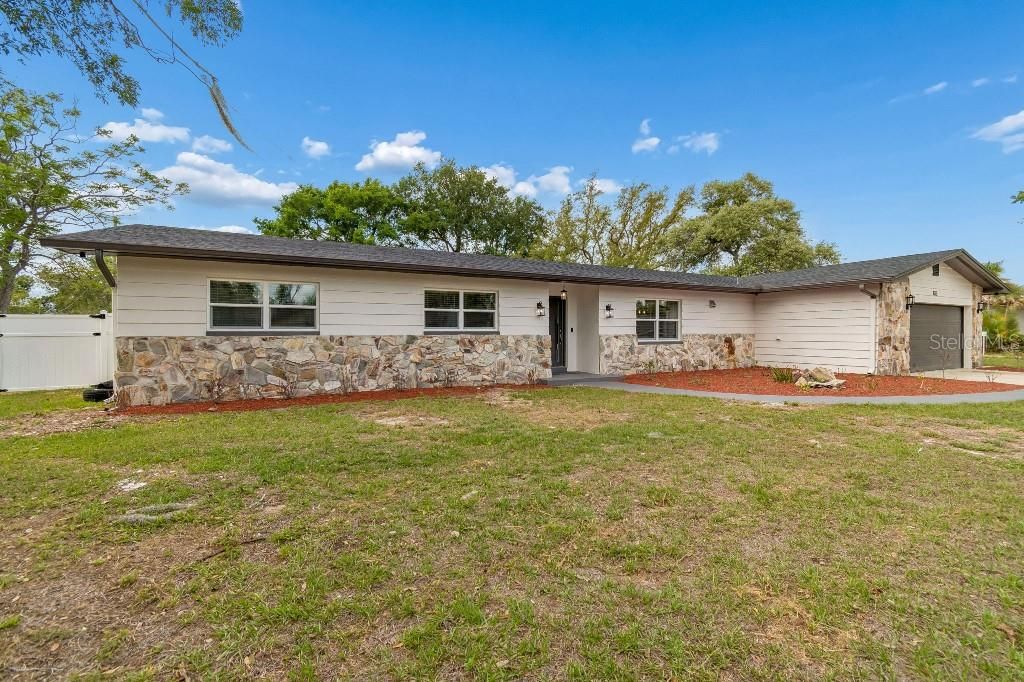 Photo of 615 Royal Crest Drive, Brandon, FL 33511 (MLS # TB8493264)