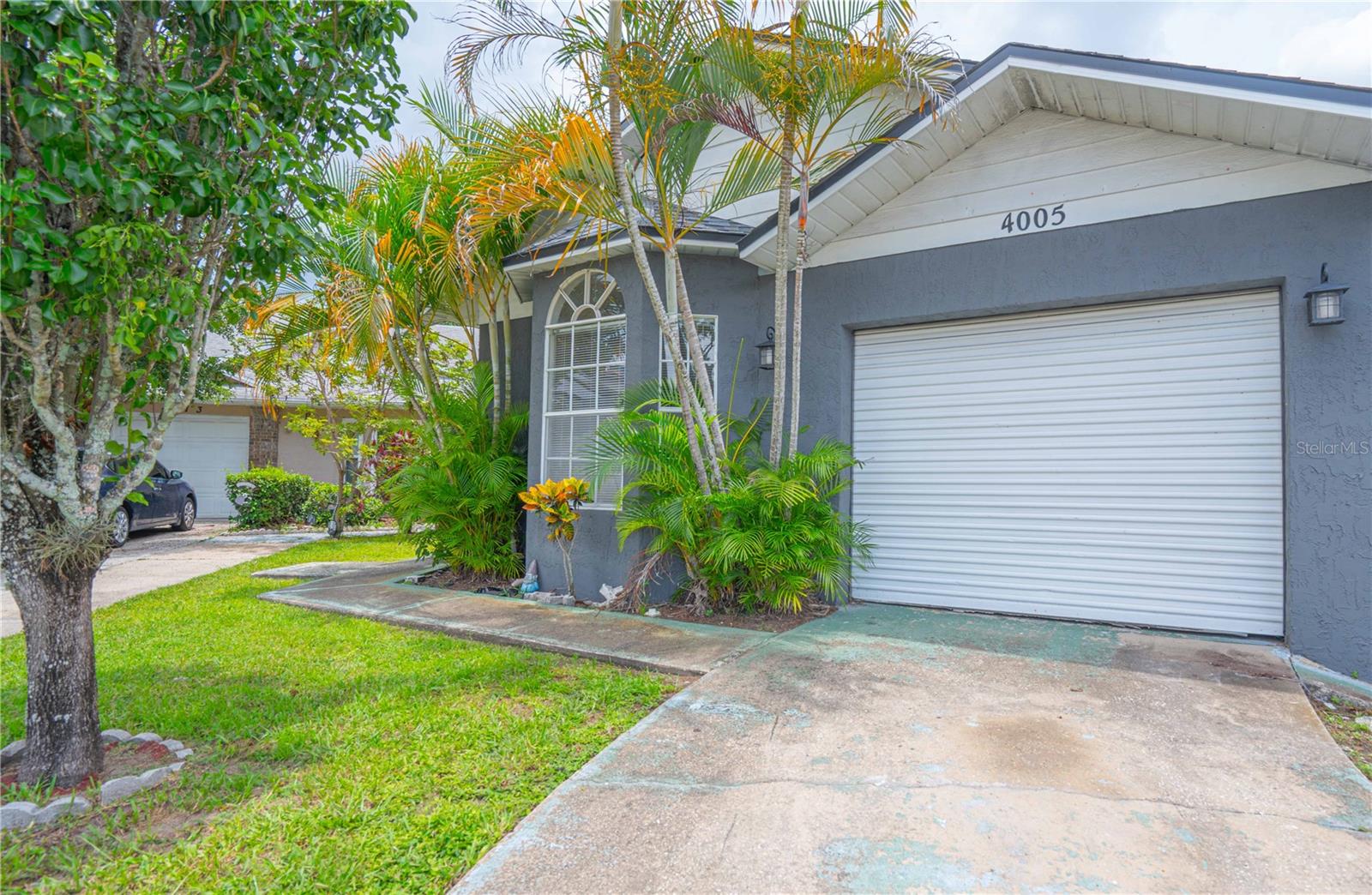 4005 CABAN COURT