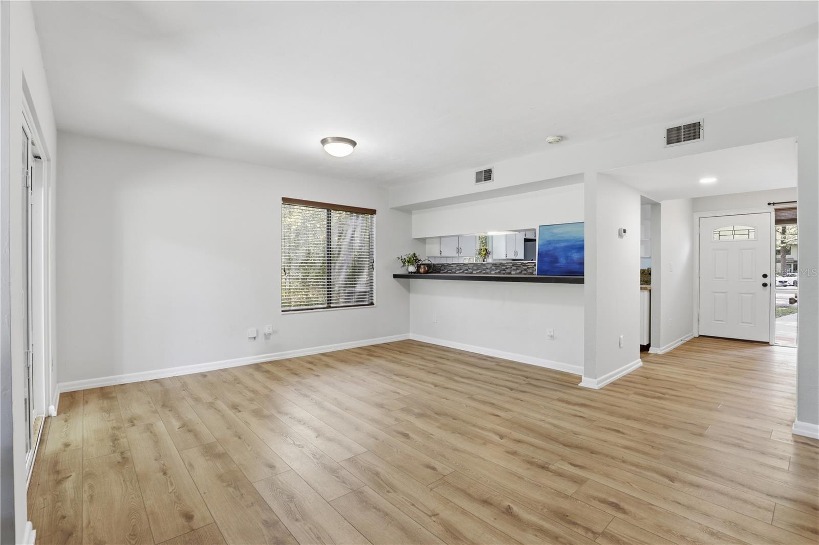 FOREST OF THE UNICORN THE LAKES - Residential