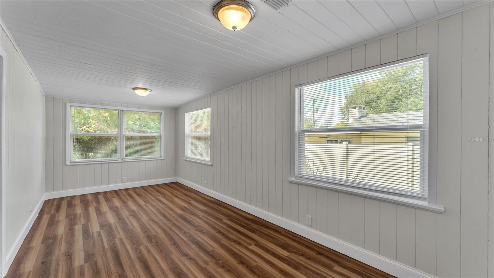 CAMPHOR HEIGHTS - Residential