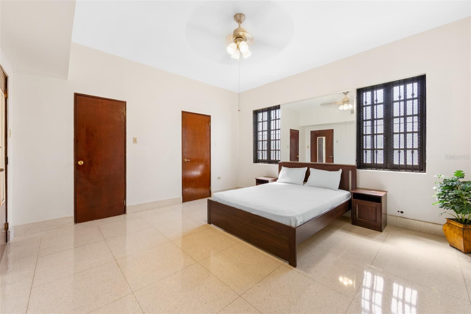 MIRAMAR - Residential