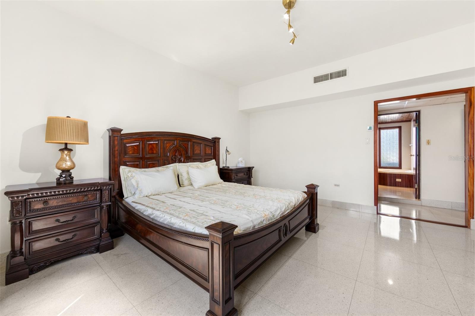MIRAMAR - Residential