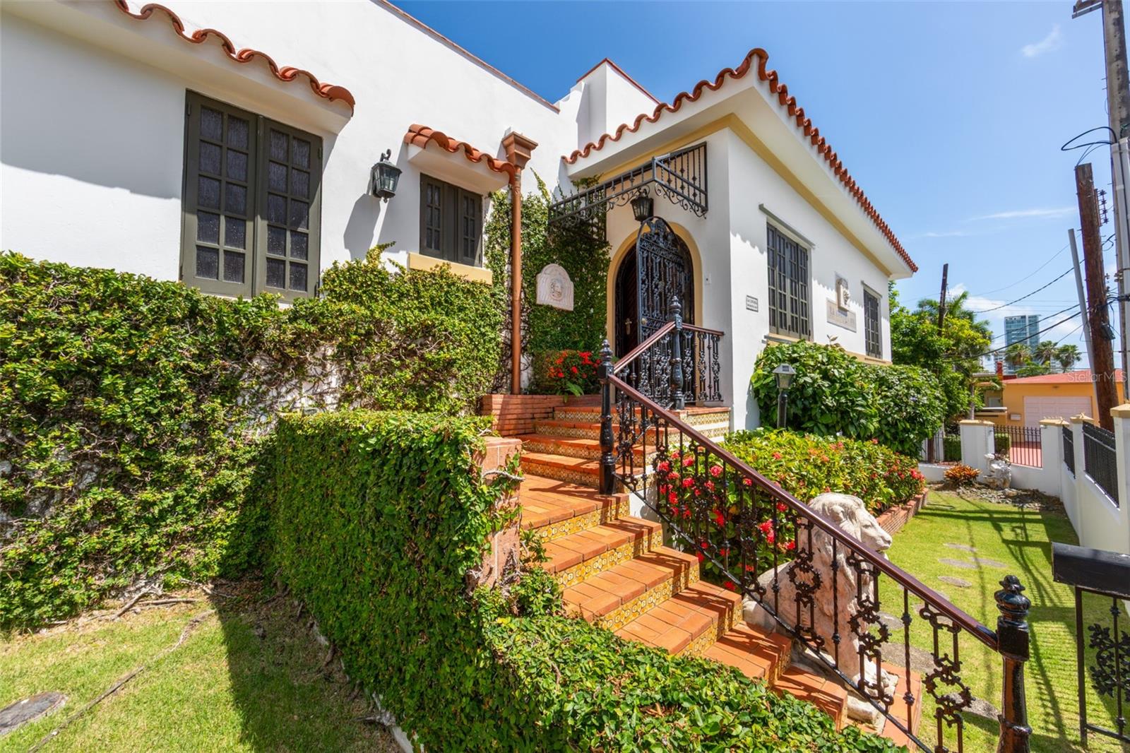 550 WAYMOUTH MIRAMAR