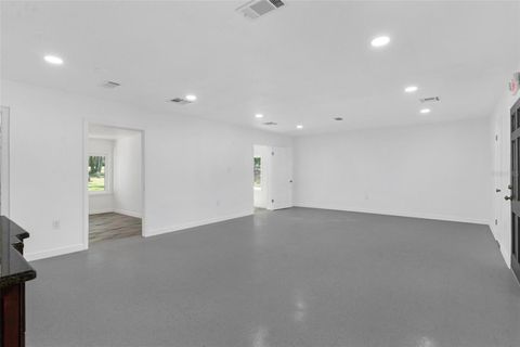 Tiny photo for 109 W Lakeview Street, Lady Lake, FL 32159 (MLS # G5099274)