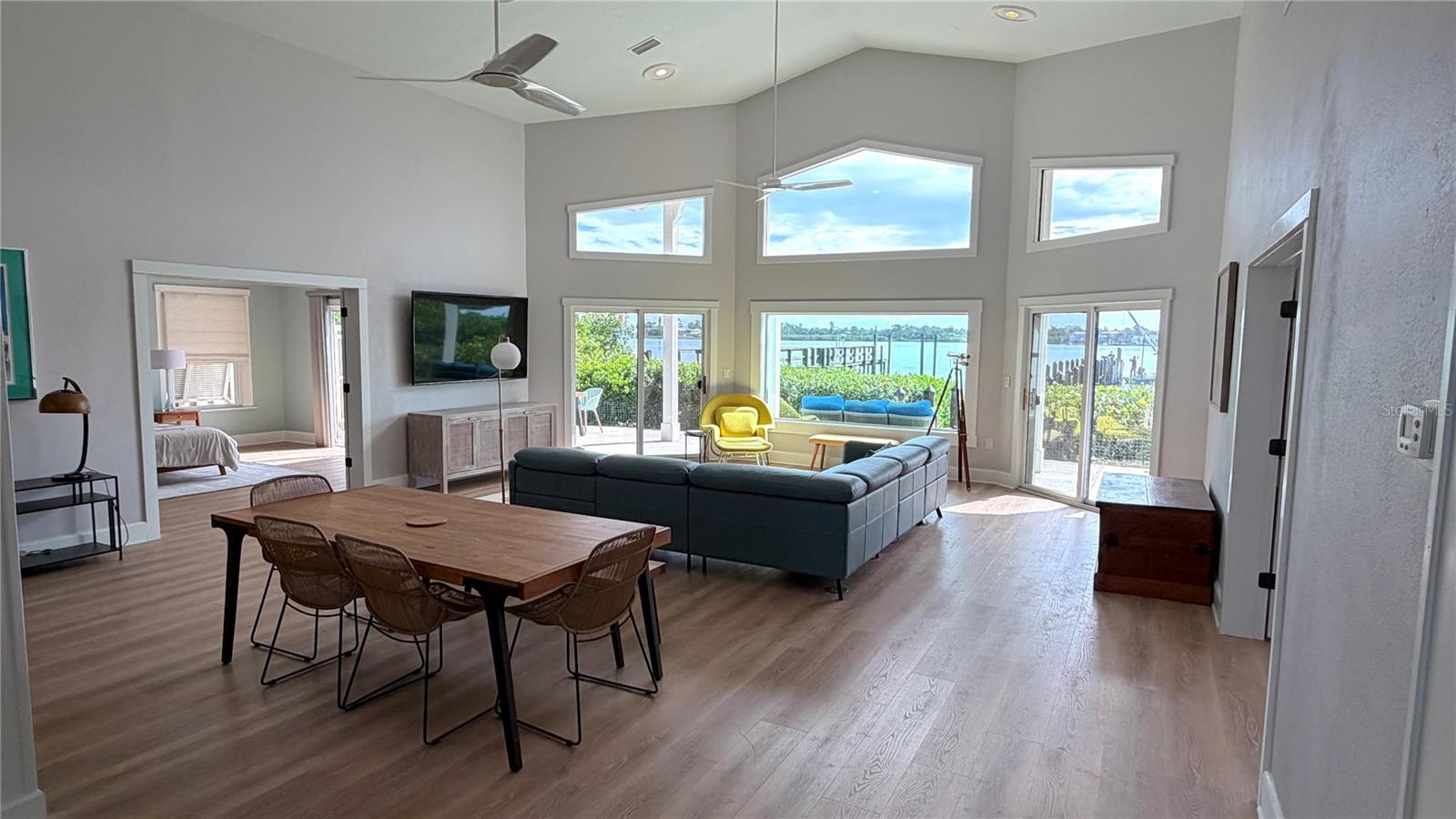 1275 PORT LANE