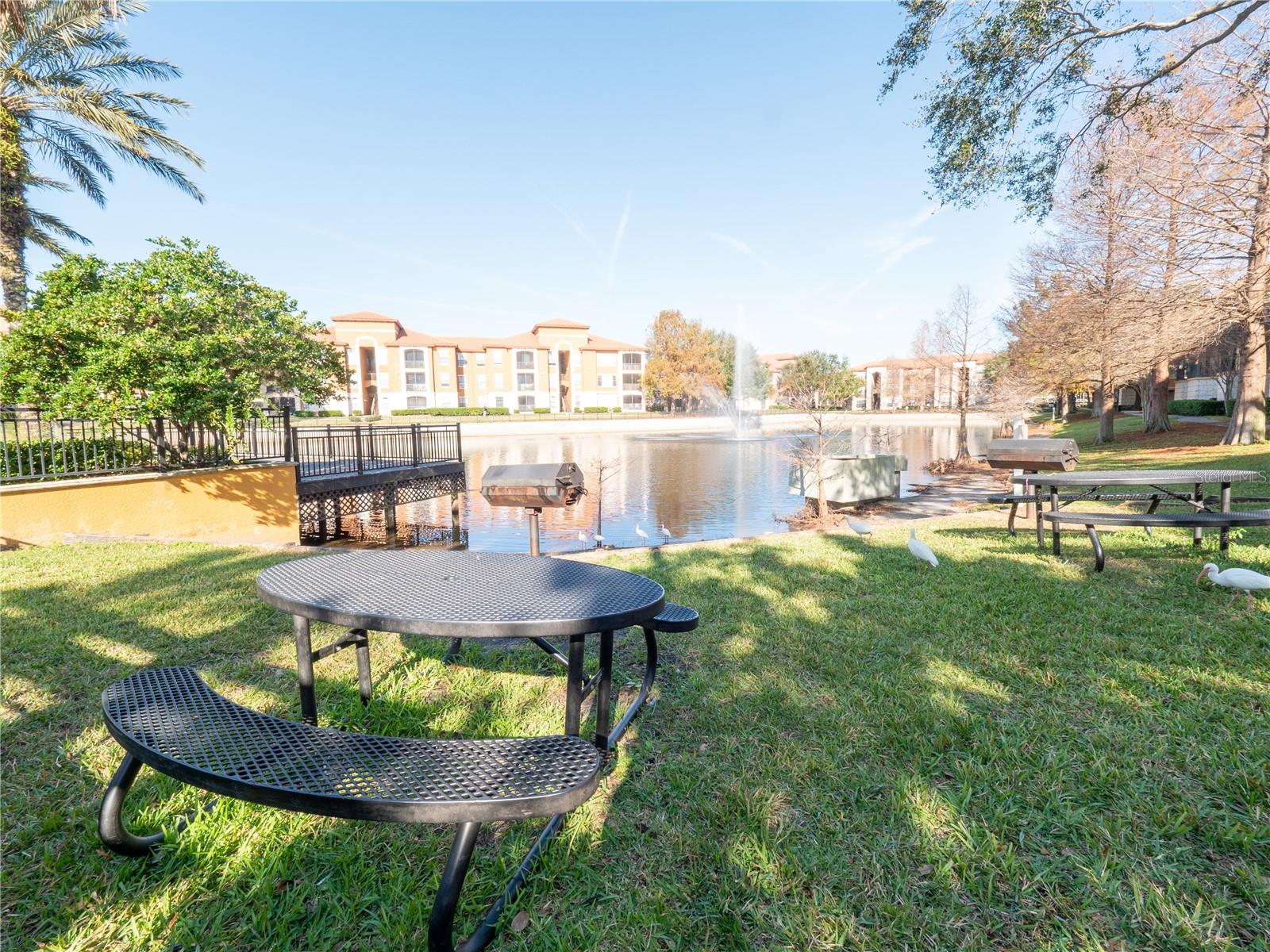 SERENATA CONDOMINIUM - Residential