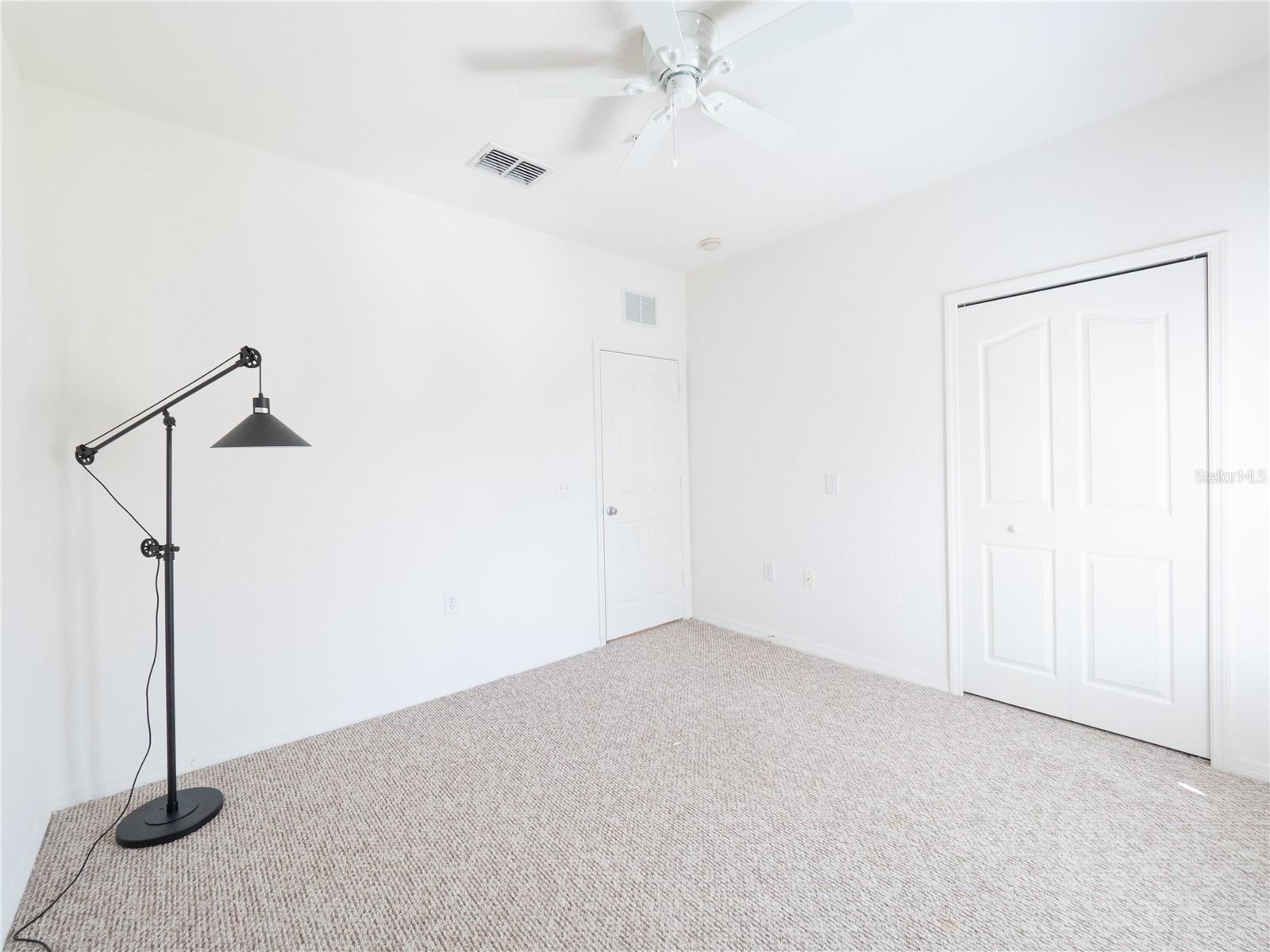 SERENATA CONDOMINIUM - Residential