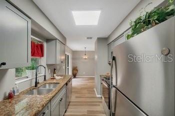 HIDDEN LAKE PH 2 UNIT 1 - Residential Lease