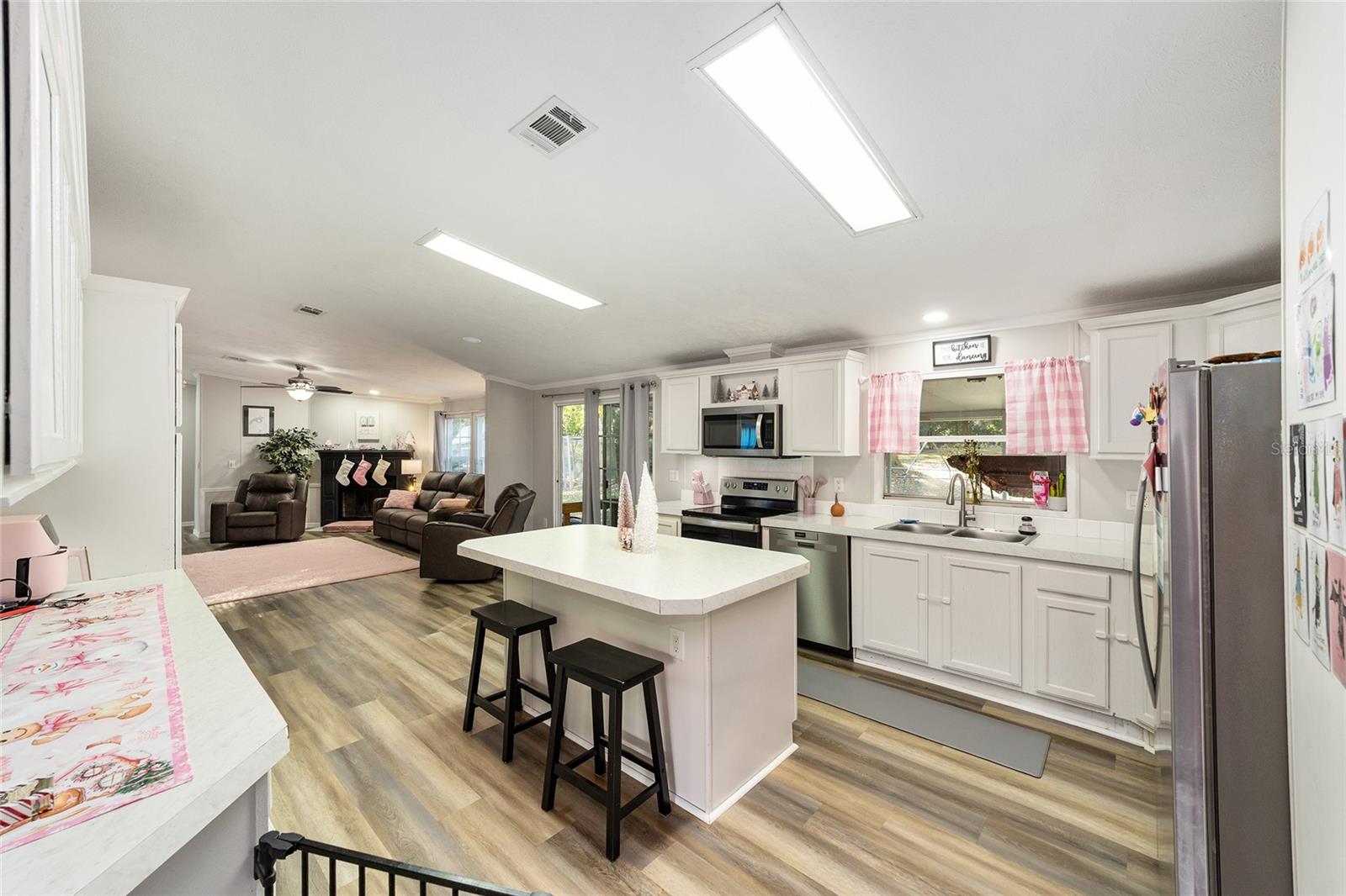 QUAIL ROOST ESTATES UNREC - Residential