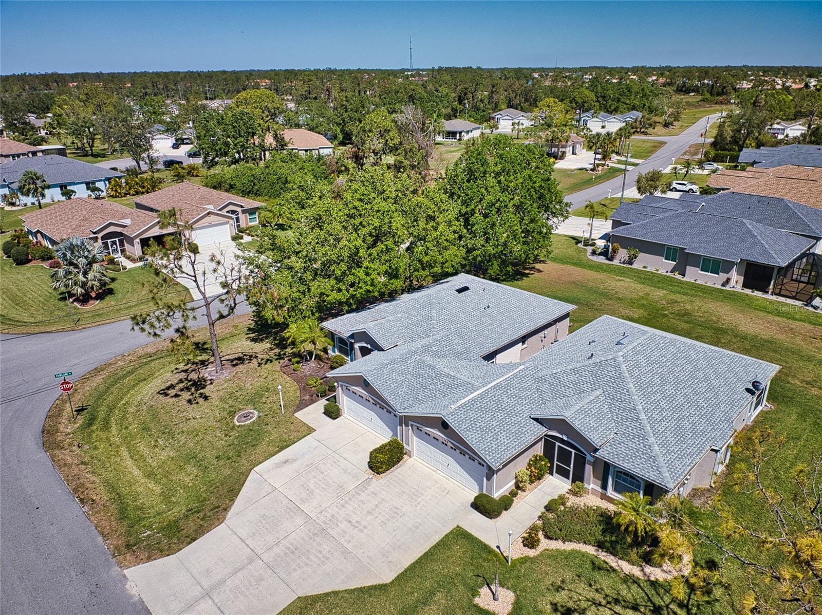 1401 HEDGEWOOD CIRCLE