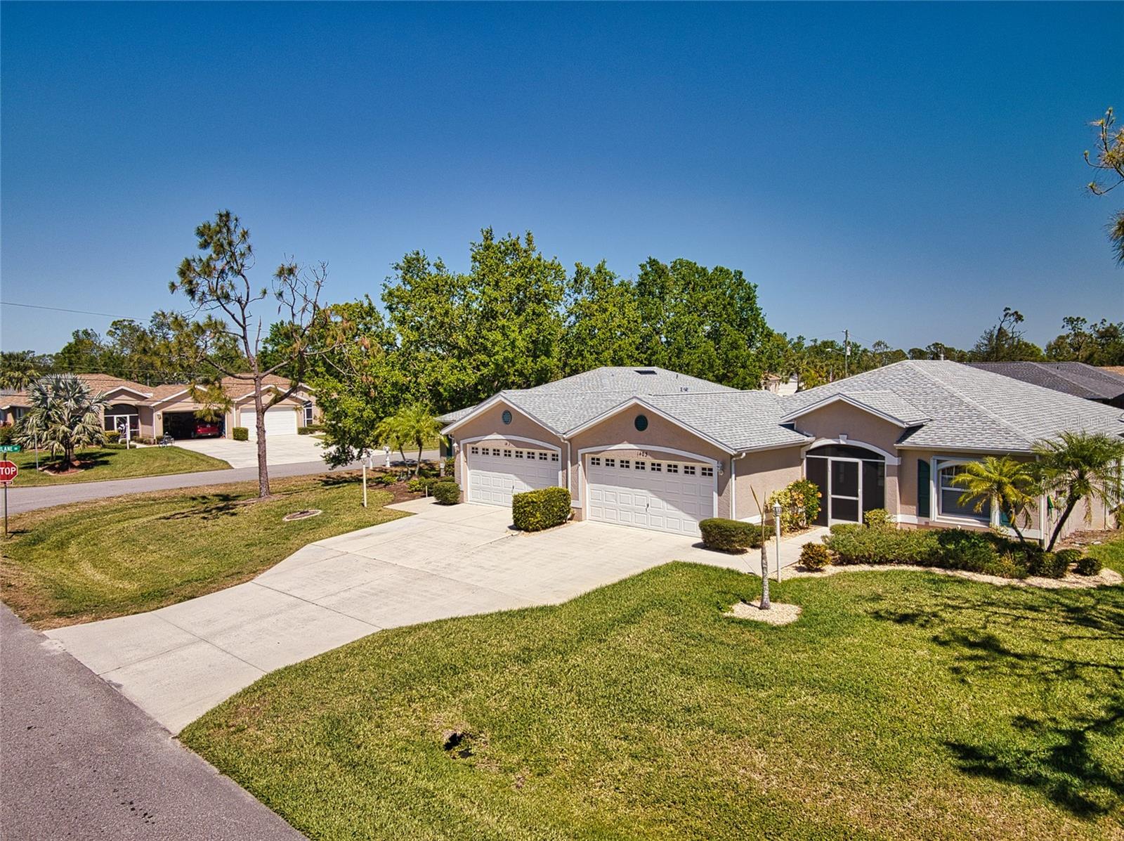 1401 HEDGEWOOD CIRCLE