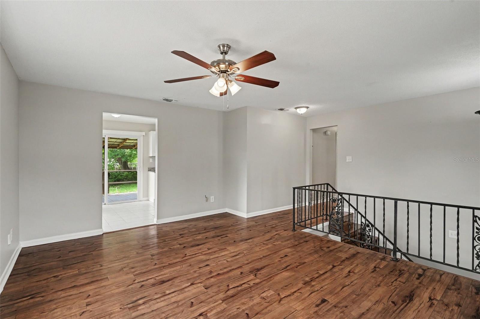 4406 URBAN COURT