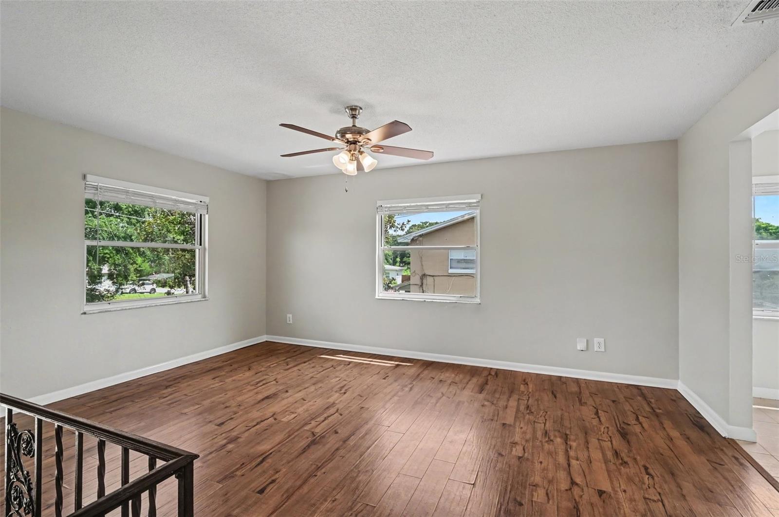 4406 URBAN COURT