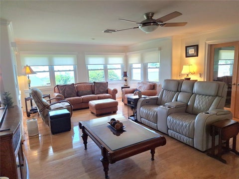 Tiny photo for 456 W 10th Avenue, Mount Dora, FL 32757 (MLS # G5118790)